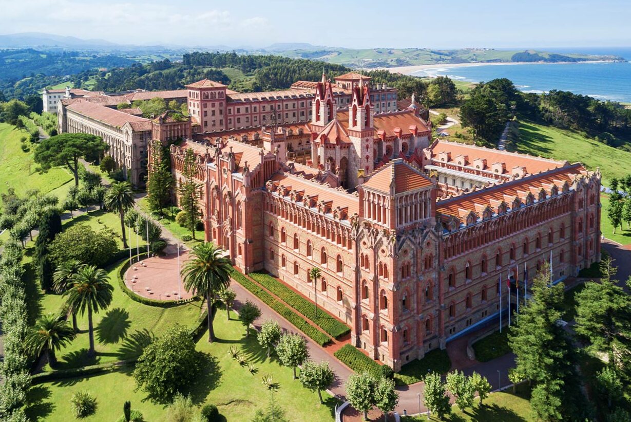 Dónde encontrar el legado de Gaudí en Comillas